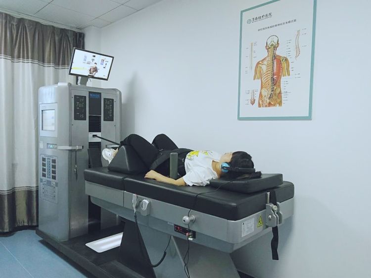 大阳城集团娱乐网站app666外星舱非手术脊柱减压系统入驻渭南杜桥医院
